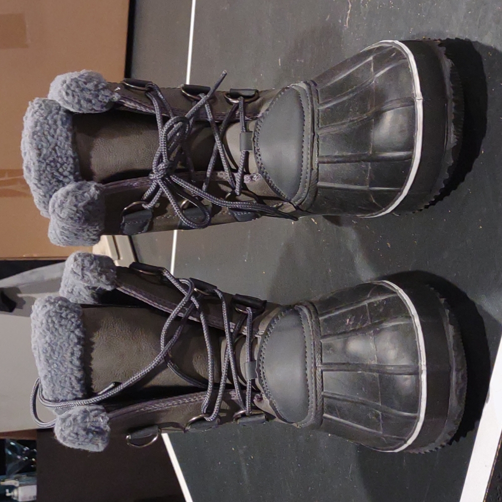 TORRID Grey Boots Size 9 - Picture 1 of 13